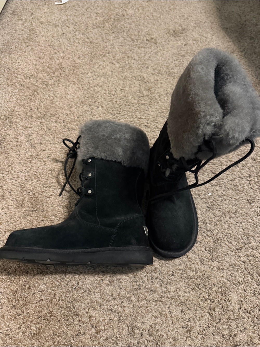 UGG Montclair 1892 womens black Suede Lace-Up Winter Boots w/Gray Shearling Cuff